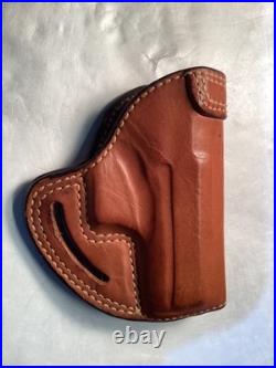 Bianchi #4L Askins Avenger holster H&K P7 OWB right side leather used Mint Lined