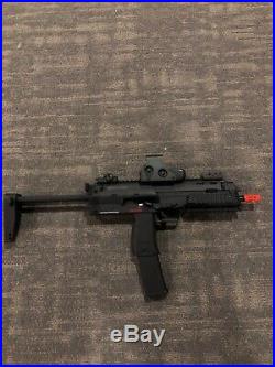 Elite Force H&K MP7 A1 Gas Blowback SMG Airsoft SMG with Holographic Sight