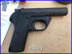 H&K KOCH P2A1 SIGNAL PISTOL FLARE GUN WITH CARTRIDGES 26.5mm SIG 6/4/76 AOR1 2