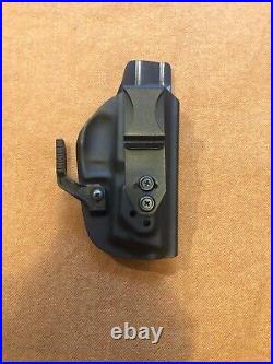 H&K P30 V3 Vedder holster IWB Right Handed No Safety, And 2 Magazine Pouches