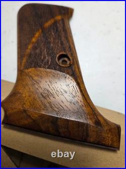 HK P7 PSP Walnut Chkd/Txtrd Pistol Grips FOR FLUSH MAG RELEASE ONLY! NO LOGO U1