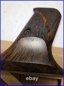 HK P7 PSP Walnut Chkrd/Txtd PistolGrips WithO LOGO FOR PROTRUDING MAG RELEASE U1
