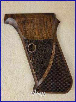 HK P7 PSP Walnut Chkrd/Txtd PistolGrips WithO LOGO FOR PROTRUDING MAG RELEASE U4