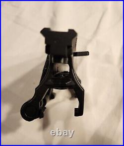 UTG Tactical Delux ClawithClamp Mount Picatinny Weaver