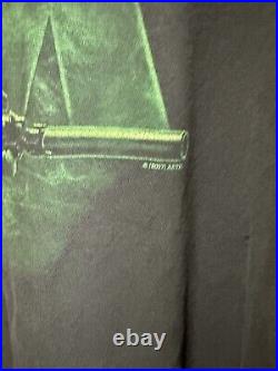 VTG Six Shooter Military NRA Rifle Gun Night Vision Faded Thrashed T-Shirt 2XL